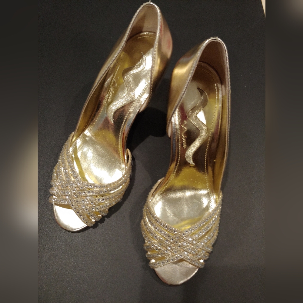 Nina Sparkly Gold Dress Heels size 6M